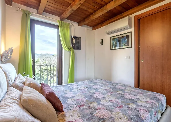 Baia Delle Mimose By Interhome Casa de Férias *