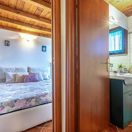 Accanto Al Mare By Interhome Vakantiehuis Badesi